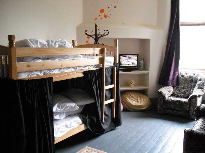 אדינבורו Art Roch Hostel מראה חיצוני תמונה